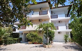 Lelegianni Studios And Apartments